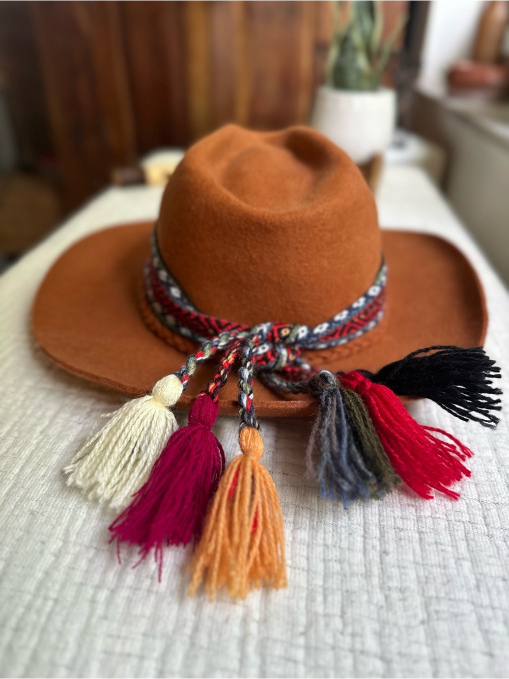 Authentic Cusco Artisan Alpaca Felt Hat with Handwoven Band – Cognac